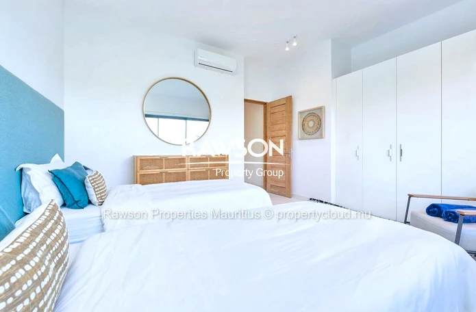 Pas Loin De La Mer, Penthouse A Vendre A Pereybere