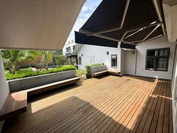 7 Bedroom House