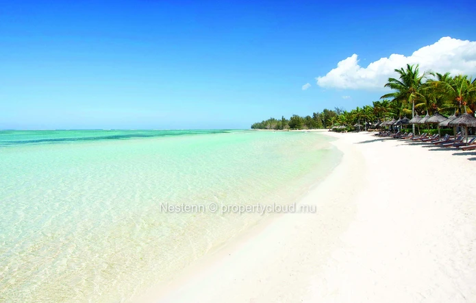 Magnifique villa de plain-pied de 4 chambres dans un domaine golf et mer
