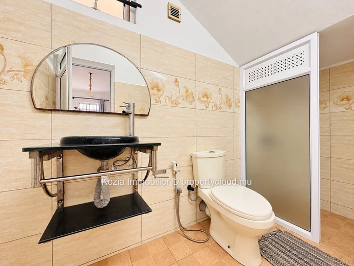 Duplex With Private Garden