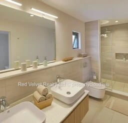 3-Bedroom Penthouse for Rent in Moka