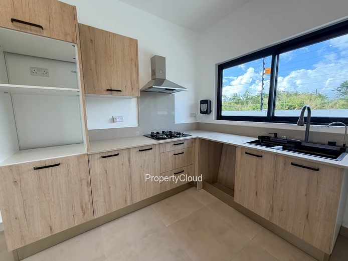 À Vendre | Villa Neuve De 3 Chambres Avec Piscine Privée À Grand-Baie | Rs 11 M, Négociable