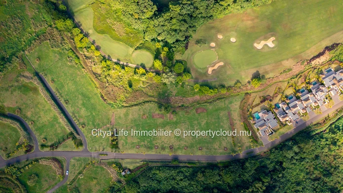 Terrain IRS à vendre à Bel Ombre, 1.575m², propriété LP, Rs.