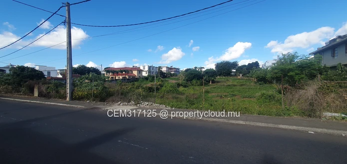 Freehold Residential & Commercial Land for Sale – Solferino No 5, Vacoas 