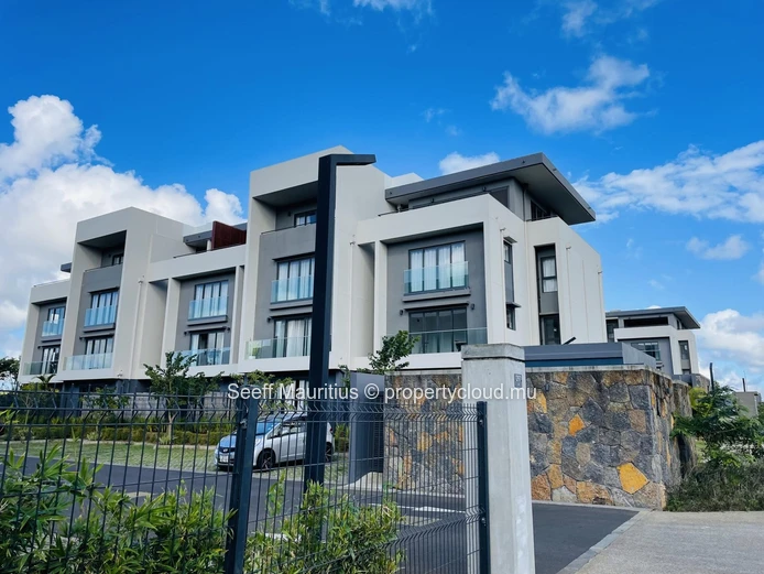 Contemporary Elegance: Fully Furnished 1-Bedroom Haven