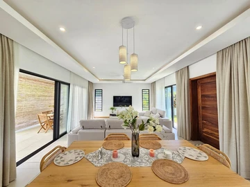 4 Bedroom Villa