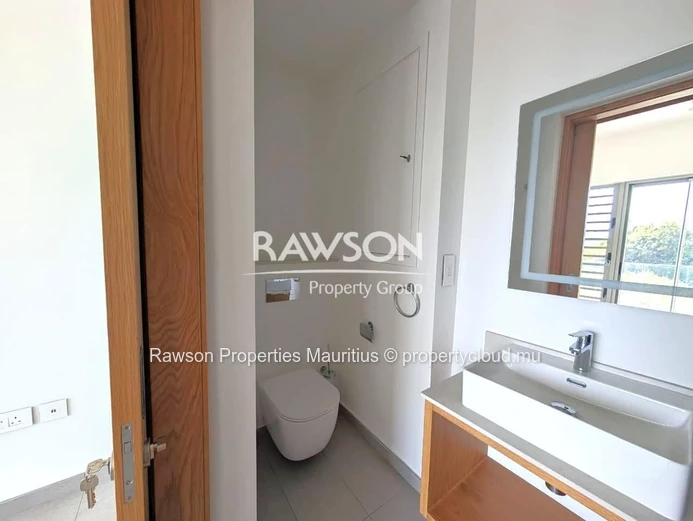  2 Bedroom Apartment | Pereybere | Beach Club Access | Tropical Pool | Semi Furnished