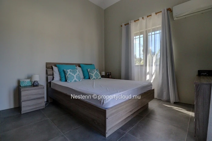 Elegance and Comfort in a Prime Location