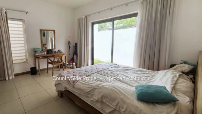 Modern 3-Bedroom Villa with Pool & Bali-Style Retreat in Pointe aux Piments