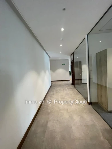 Bureau - 612.87m2 - Eb00e8ne - Ref. BU89583LO