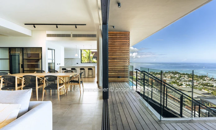 Villa de prestige 4 chambres avec piscine à vendre à Rivière Noire