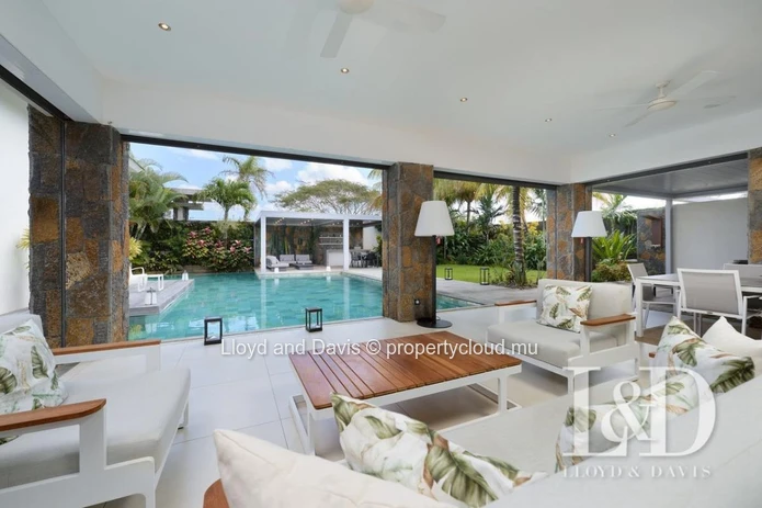 Villa de prestige avec piscine chauffée