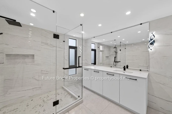 Villa Contemporaine Élégante À Vendre À Grand Baie – Art De Vivre Insulaire De Luxe À Proximité De La Plage
