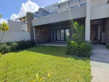 4 Bedroom Townhouse, Duplex
