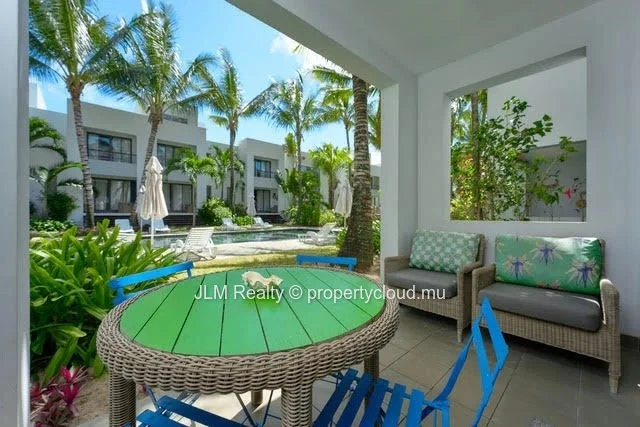 À vendre : Triplex de 3 chambres avec piscine commune à Pereybere, Île Maurice
