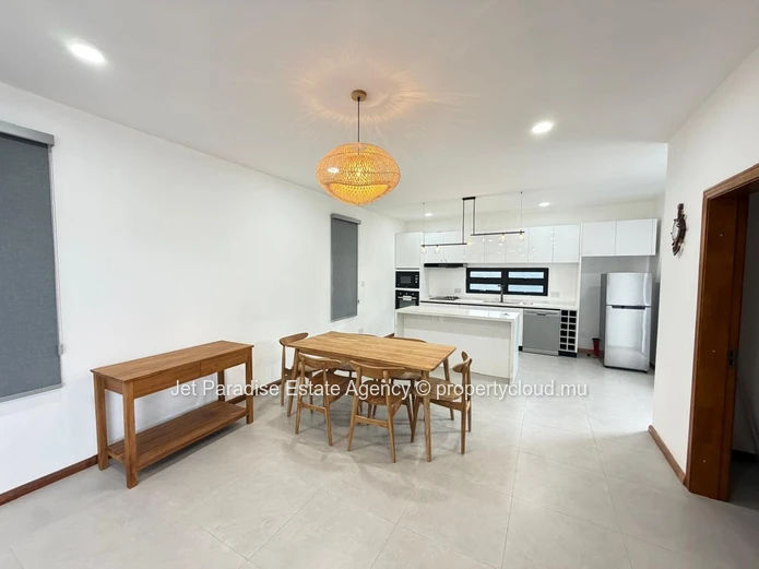 Belle villa moderne entièrement meublée dans une residence