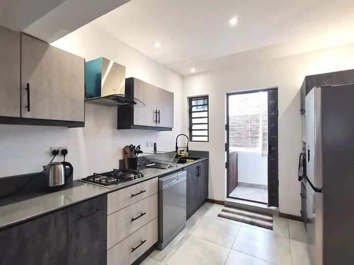 Penthouse | 3 Bedrooms | Private Rooftop