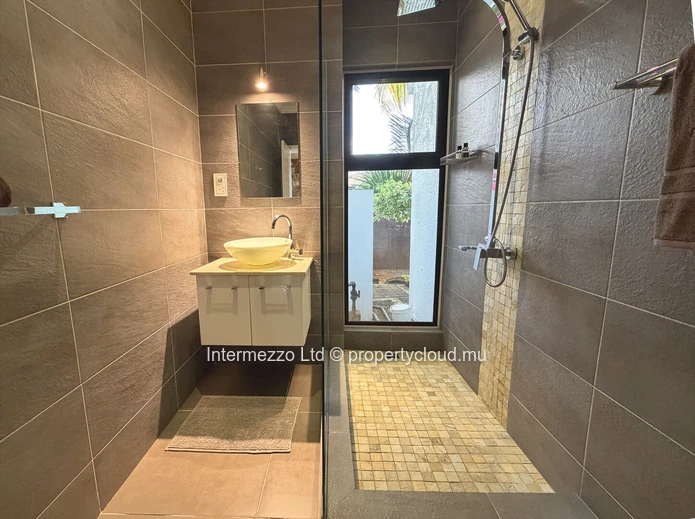Buy a RES Villa in Mauritius – 4 Bedrooms, Pointe aux Piments