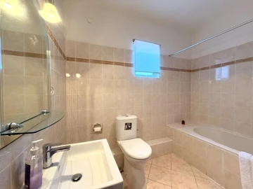 4 Bedroom Apartment