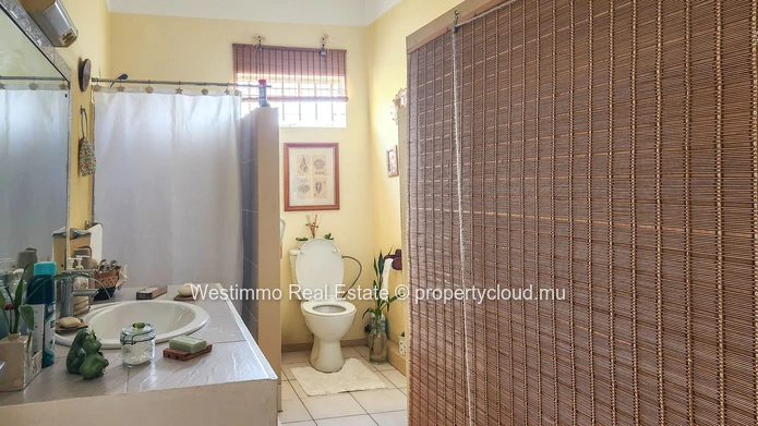 Maison meublée de 150 m² avec piscine à louer à Tamarin