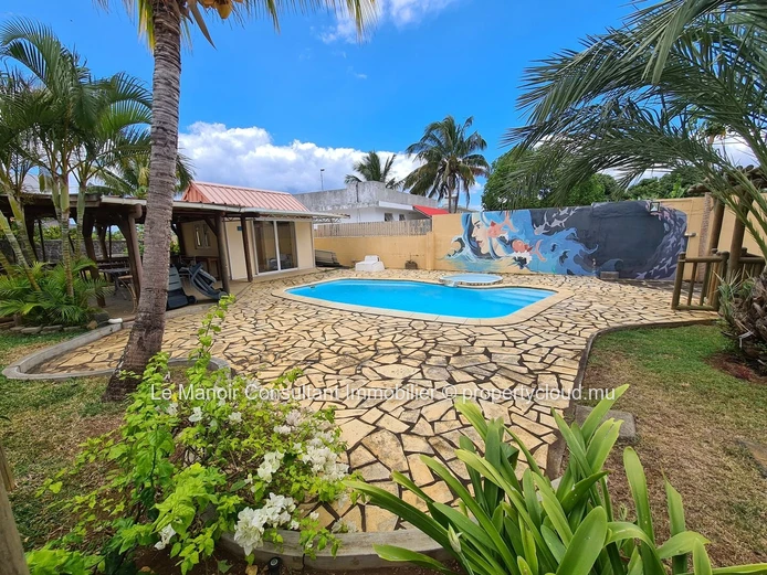 Villa de 5 chambres avec piscine à vendre à Bambous