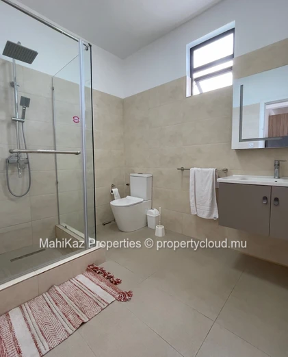 Luxurious Villa For Long Term Rent in Flic en Flac, Mauritius – Sea & Mountain View Rooftop 