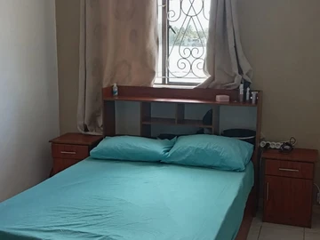 5 Bedroom Villa