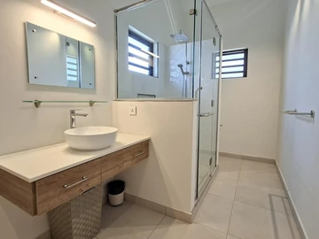 Townhouse, Duplex de 3 Chambres