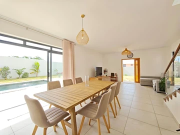 5 Bedroom Villa