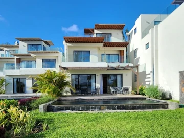 4 Bedroom Villa