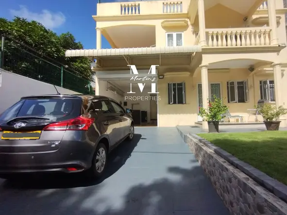  Splendid Furnished And Painstakingly 4-Bedroom House  |  Mahebourg 