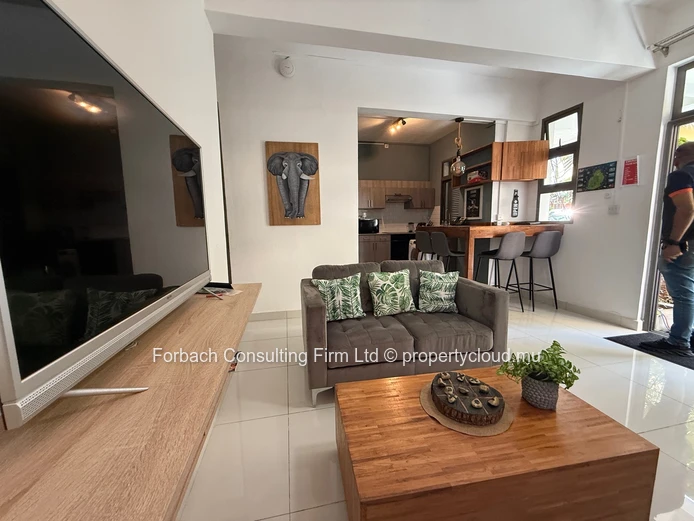 6 appartements (14 chambres) avec espace pour bureau - Trou aux Biches 