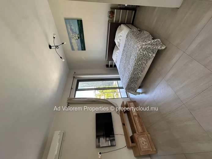 Studio 65 m² à louer à La Gaulette!