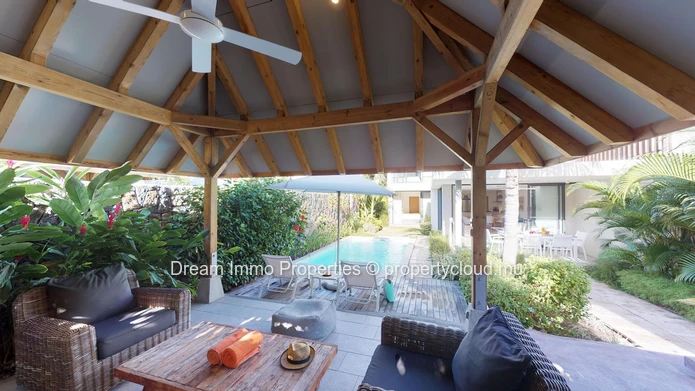 3-bedroom villa in an estate between the sea and the mountains in Black River - Mauritius