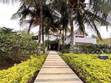 5 Bedroom Villa