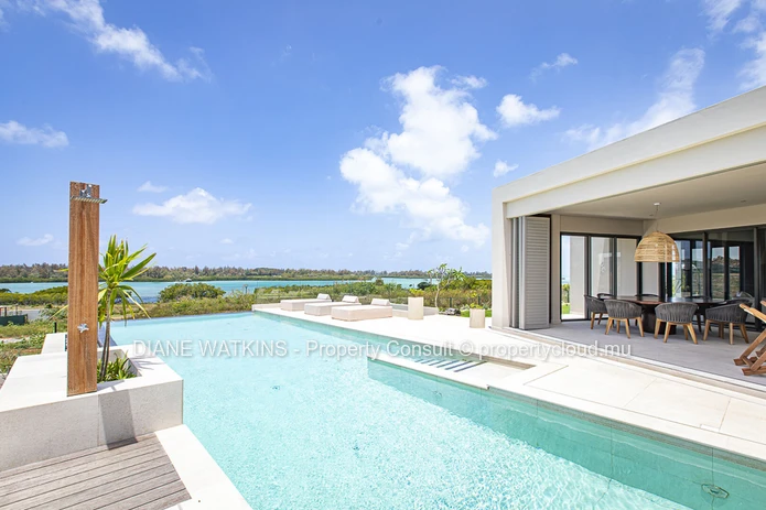 For Sale - Chic Upscale Villa with Sea Views at Anahita