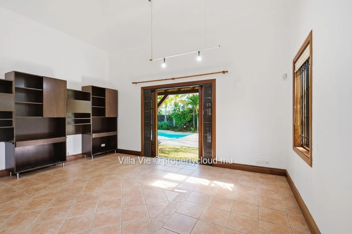 Calodyne - Maison spacieuse de style méditerranéen de 6 chambres (Mandat exclusif)