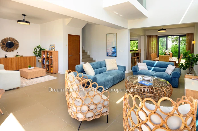 Elegant 4-bedroom townhouse with sea view, rooftop and private pool in Azuri Village, Haute Rive – Mauritius
