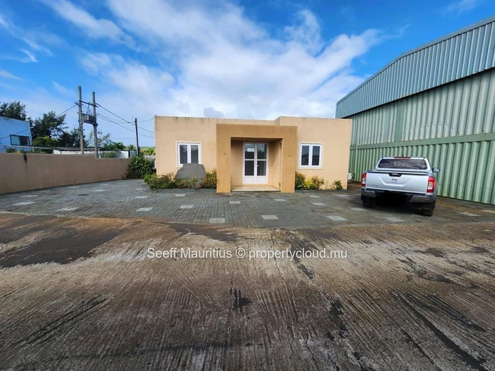 Industrial Property for Sale in Solférino