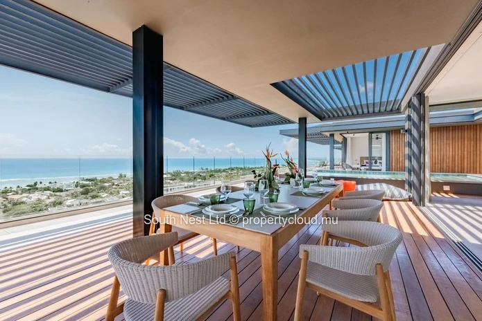 Villa Suspendue au-dessus du Lagon – Demeure d'Exception de 4 Chambres avec Vue Panoramique sur l'Océan