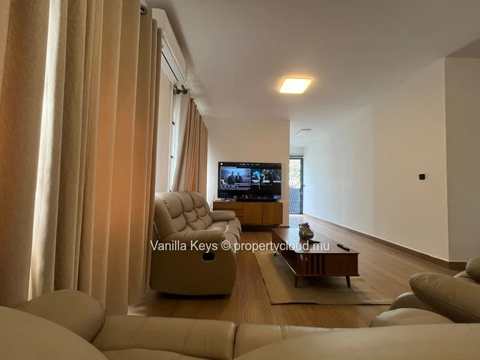 For Rent – Spacious Apartment In Green Creek