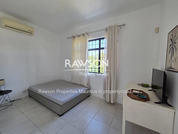 Propriété Avec 2 Villas | 4 Chambres + 3 Chambres | Piscine | Pereybere