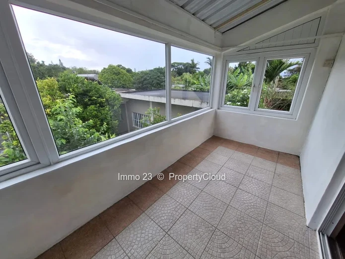 Houses / Villas - 3 bedrooms - Curepipe