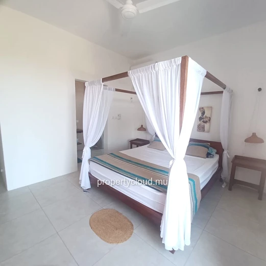 Tamarin – À vendre, villa récente 3 chambres avec piscine et vue dégagée