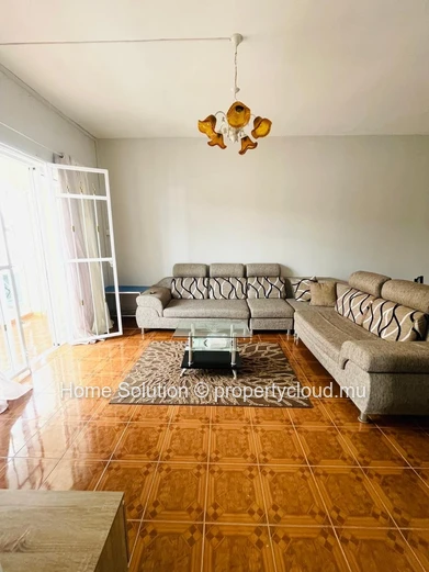  Charming 3-bedroom apartment