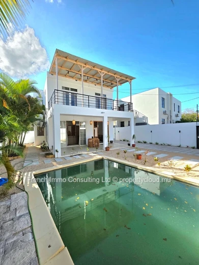 Belle villa de charme a pereybere, 3 chambres, piscine jardin et vaste terrasse