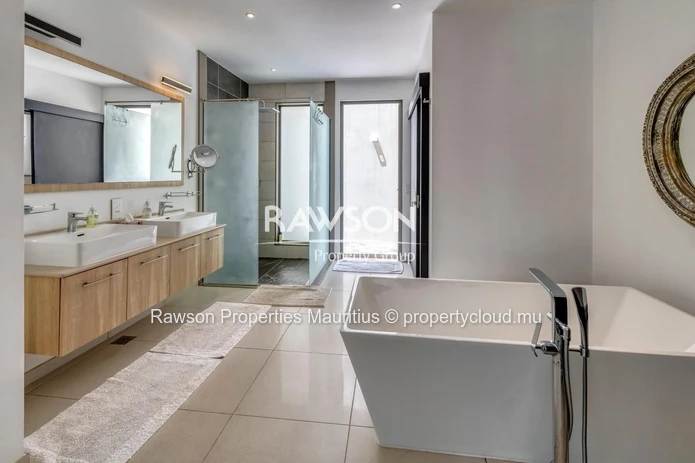 Villa 3 Chambres | Luxe & Confort | Mont Mascal | Accessible Aux Étrangers €