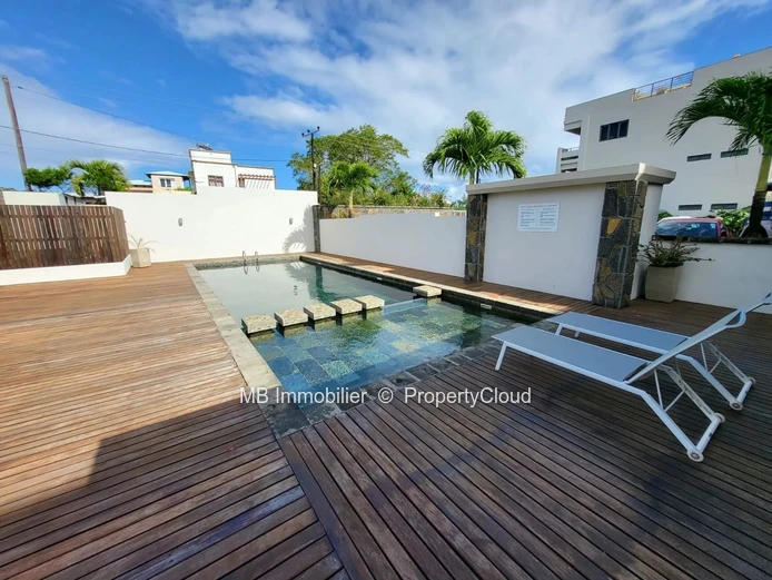R+2 apartments for sale.