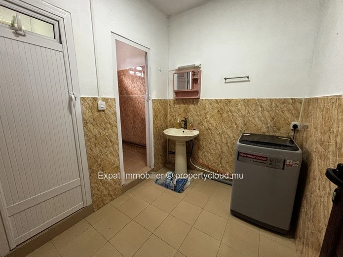 2-Bedroom Apartment With Terrace & Garden Access – Just Steps From Bain Boeuf Beach