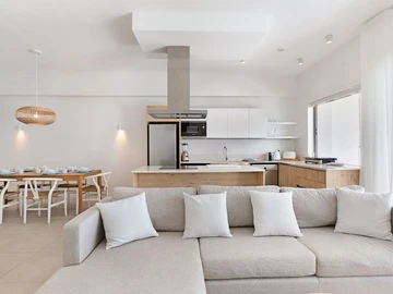 3 Bedroom Apartment